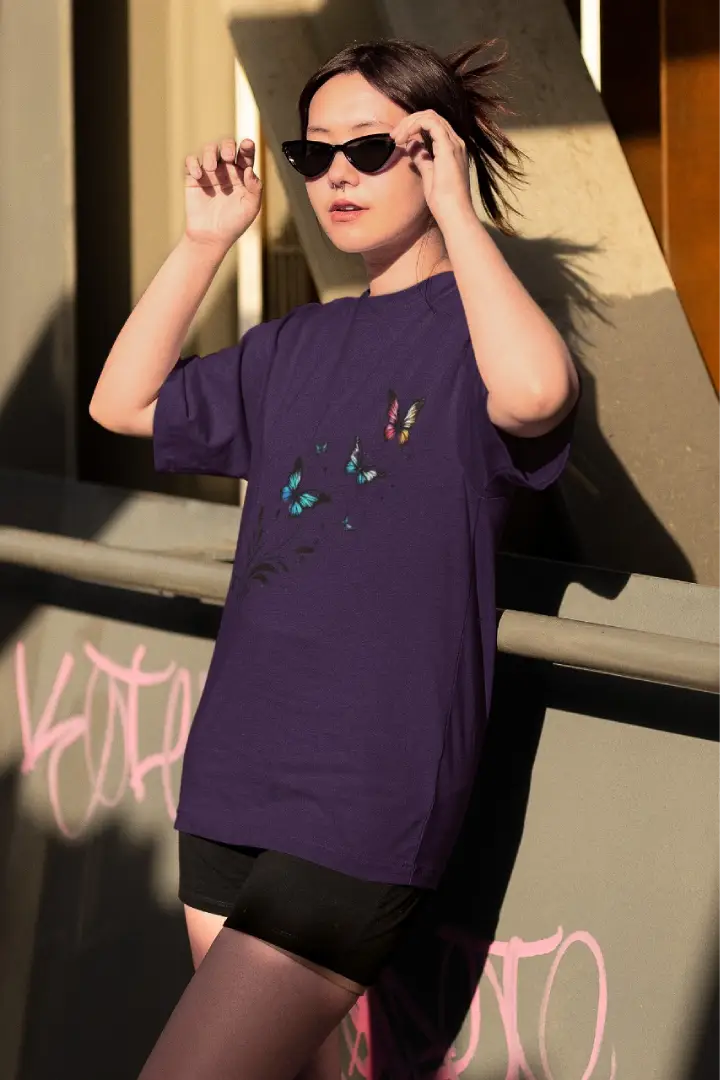 “Divine Krishna Cosmic Flow Tee – Oversize”