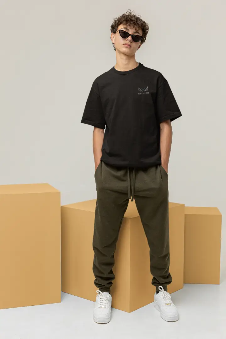 Black Panther Oversized Eagle Graphic Tee